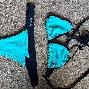 SCALES Bikini  LARGE
